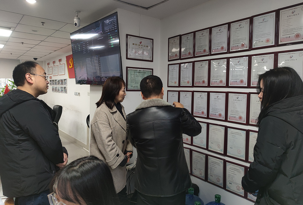 1676273101965745.jpg 1676273101965745.jpg